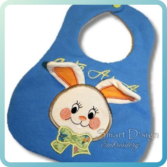 ITH BABY BIB with BUNNY APPLIQUE