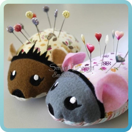 ITH MOUSE & HEDGEHOG Pincushion Set