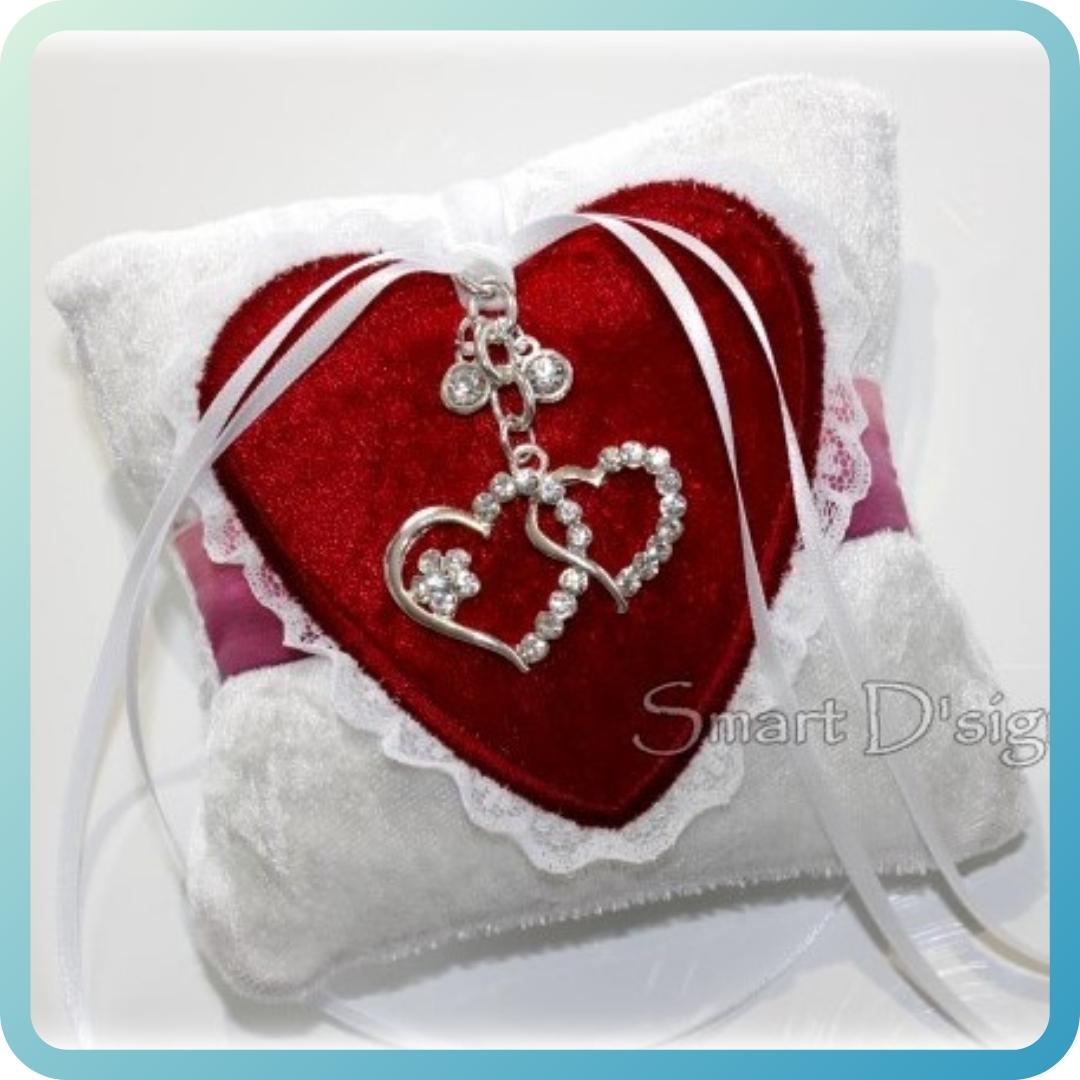 ITH WEDDING RING PILLOW