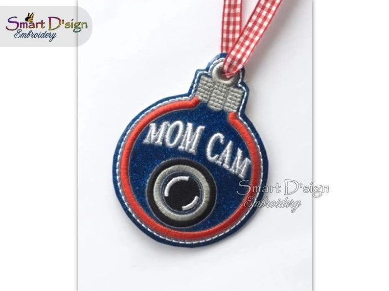 ITH MOM CAM CHRISTMAS BAUBLE