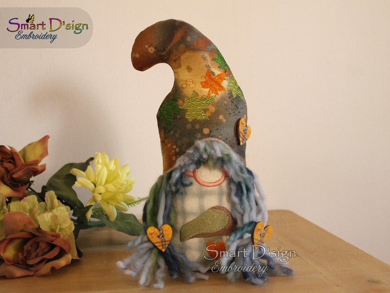 3D FREE-STANDING ITH AUTUMN MUSHROOM GNOME