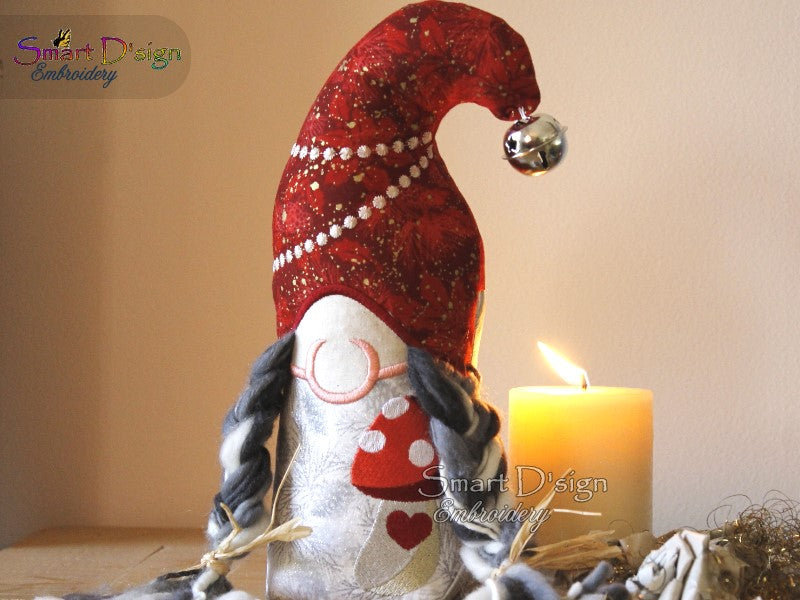 3D FREE-STANDING ITH AUTUMN TOADSTOOL GNOME