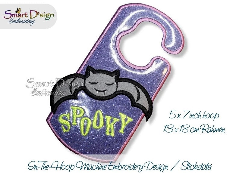 ITH HALLOWEEN DOOR HANGER BAT