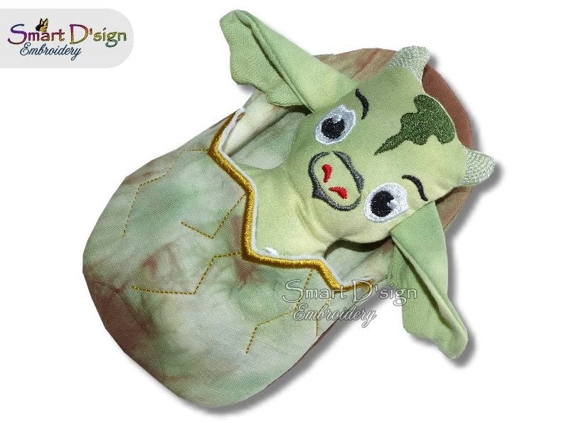 ITH DRAGON STUFFY with EGG SHELL Sleeping Bag