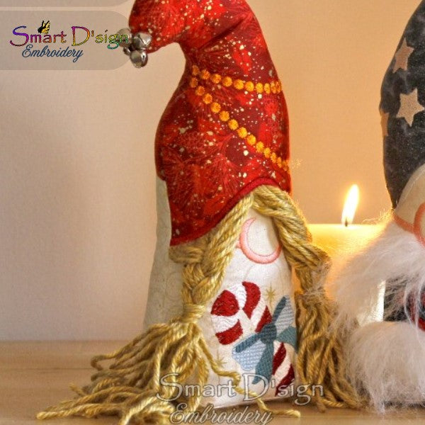 3D FREE-STANDING ITH CHRISTMAS CANDY CANE GNOME