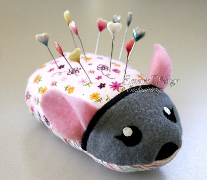 ITH MOUSE Pincushion