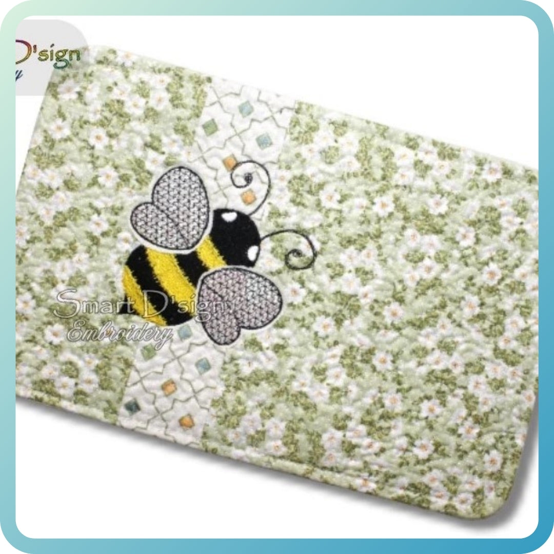 ITH PATCHWORK MUG RUG - MYLAR BEE Raw Applique