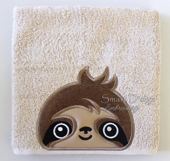 SLOTH Applique TOWEL HOODY PEEKER