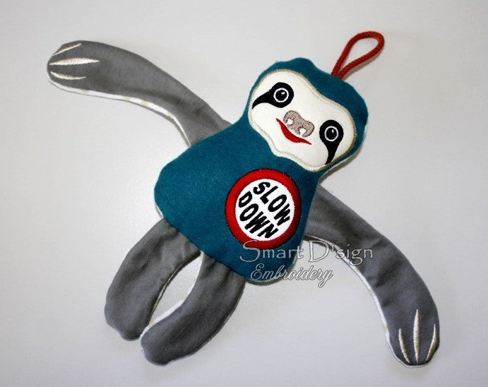 ITH PLUSH TOY SLOTH - SLOW DOWN