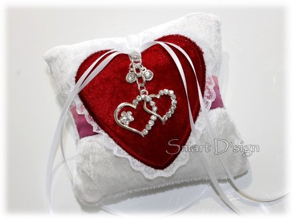 ITH WEDDING RING PILLOW